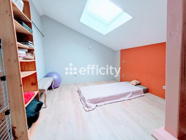 Maison 8 pièces - 156 m² Exclusivité efficity