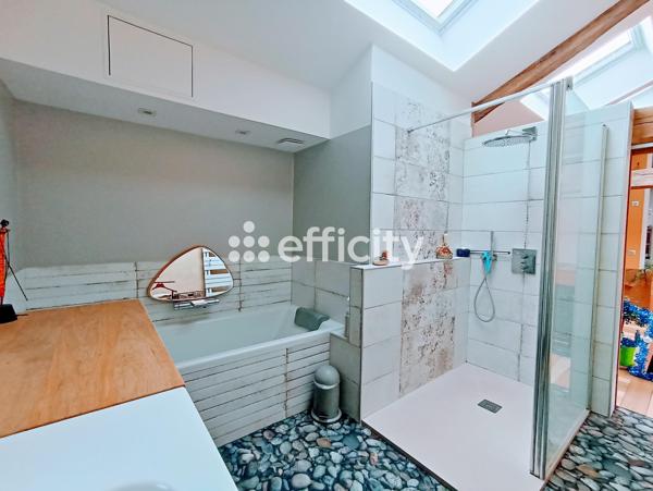 Maison 8 pièces - 156 m² Exclusivité efficity