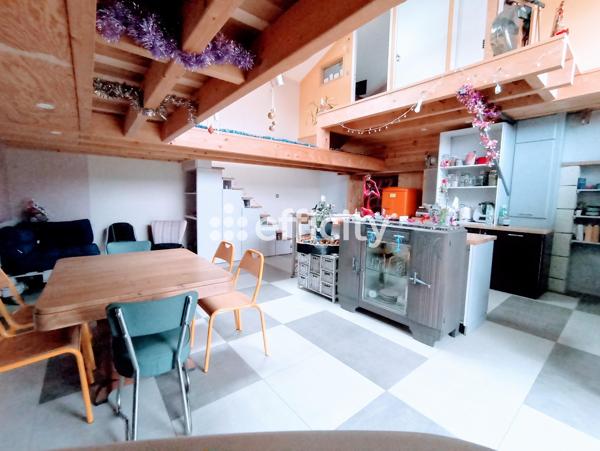 Maison 8 pièces - 156 m² Exclusivité efficity