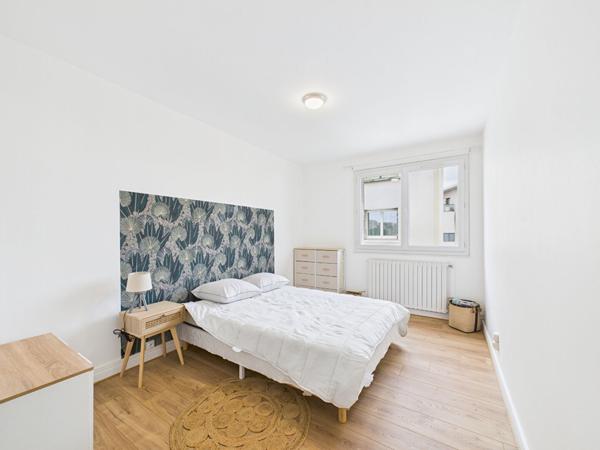 LOCATION MEUBLÉE T3 72 m²/ LATOUR MAUBOURG