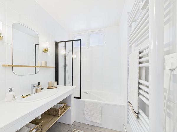 LOCATION MEUBLÉE T3 72 m²/ LATOUR MAUBOURG