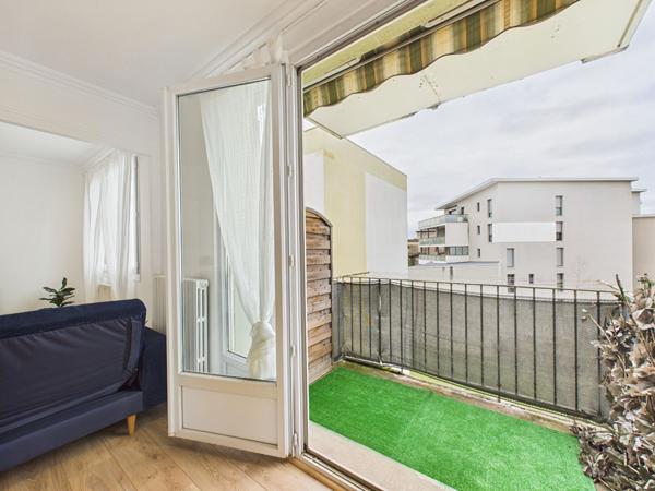 LOCATION MEUBLÉE T3 72 m²/ LATOUR MAUBOURG