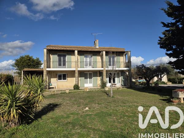 Maison à vendre 8 pièces 192 m² Saint-Martin-de-Crau