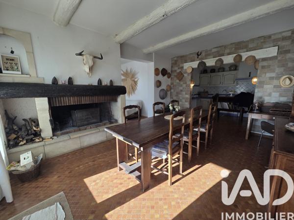 Maison à vendre 8 pièces 192 m² Saint-Martin-de-Crau