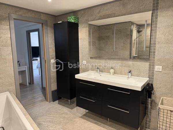 Maison de ville de 120,74 m²