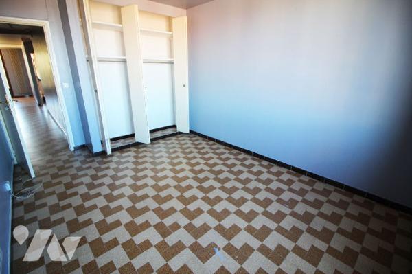 Appartement très agréable T3/4 de 74m2 dans le quartier de la Friche BELLE DE MAI + parking privatif