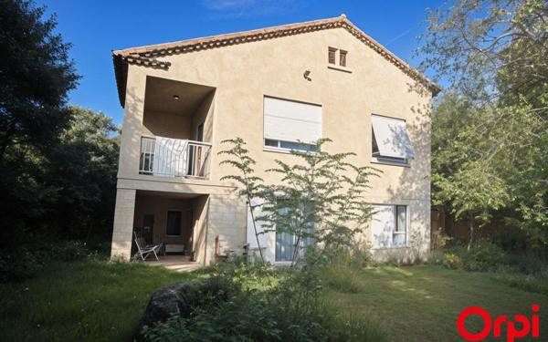 Maison à vendre    5 pièces •  Marseille 12