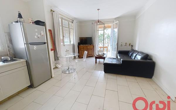 Maison à vendre    5 pièces •  Marseille 12