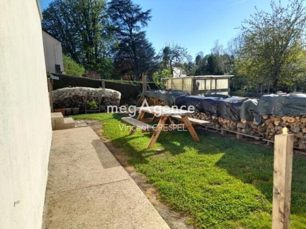 Maison à AMBRIERES-LES-VALLEES, 53300 - 3 pièces 74m²