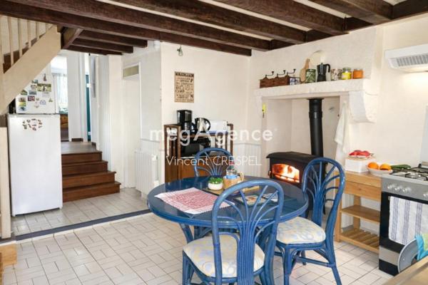 Maison à AMBRIERES-LES-VALLEES, 53300 - 3 pièces 74m²