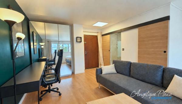 Studio meublé, équipé à vendre - MAUREPAS (78)