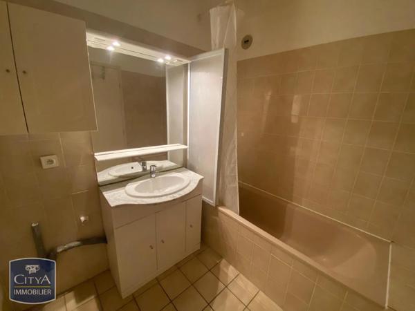 Appartement à louer 3 pièces 64.6m² Strasbourg (67100)