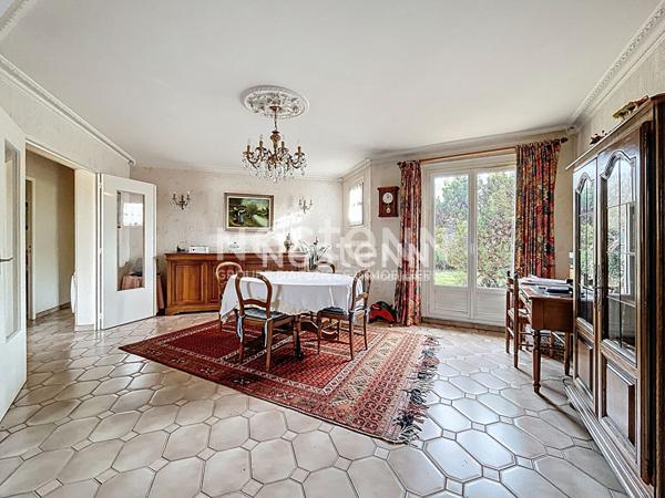 Maison 148m2 à vendre sur la commune de L'Isle Adam - 7 pièces, 5 chambres