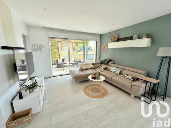 House for sale 5 rooms 133 m² Châtelain