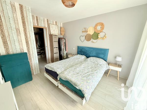 House for sale 5 rooms 133 m² Châtelain