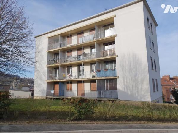 Situé Dans immeuble en copropriété, Au 1er étage, Appart de type F3 - lumineux et en parfait ét...
