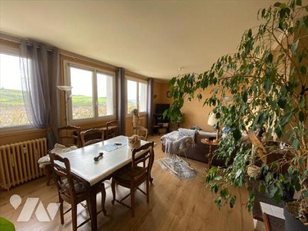 AURILLAC, appartement à vendre avec locataire en place, au 2ème étage d'une résidence en coprop...