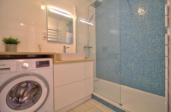 AGEN HYPER CENTRE - Appartement lumineux T3 de 70m² avec terrasses, parking et ascenseur dans une résidence sécurisée au sein d'un quartier recherché.