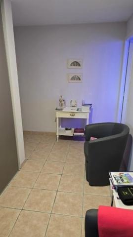 Maison à vendre 5 pièces BELVEZE DU RAZES (11) 132m2, 3 chambres sur terrain 11285m2