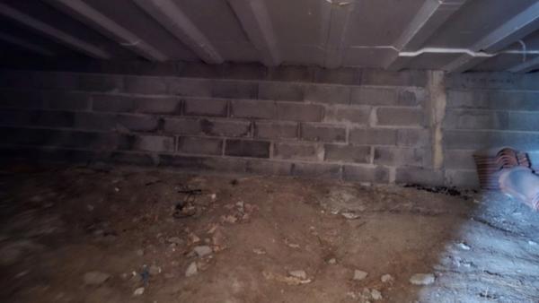 Maison à vendre 5 pièces BELVEZE DU RAZES (11) 132m2, 3 chambres sur terrain 11285m2