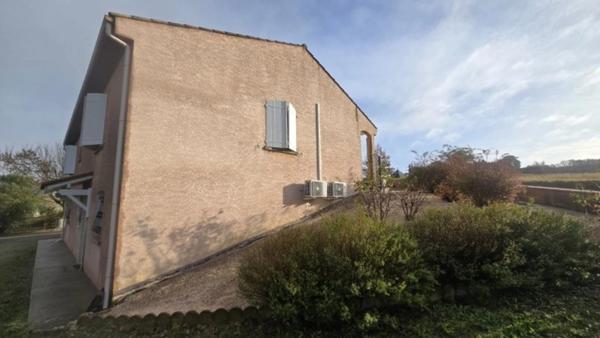 Maison à vendre 5 pièces BELVEZE DU RAZES (11) 132m2, 3 chambres sur terrain 11285m2