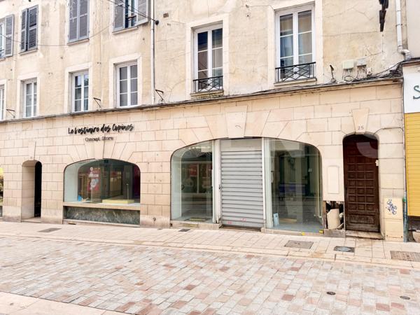  Murs commerciaux d’exception