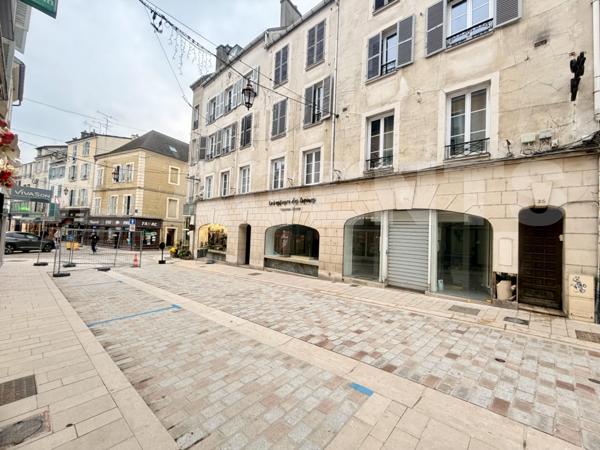  Murs commerciaux d’exception