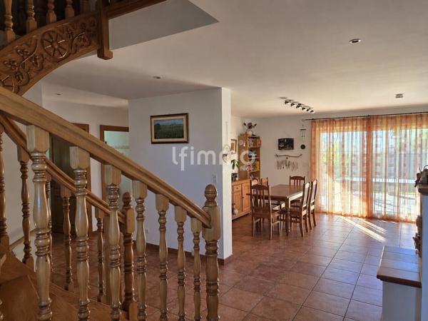 Belle maison familiale avec espace indépendant et grand terrain