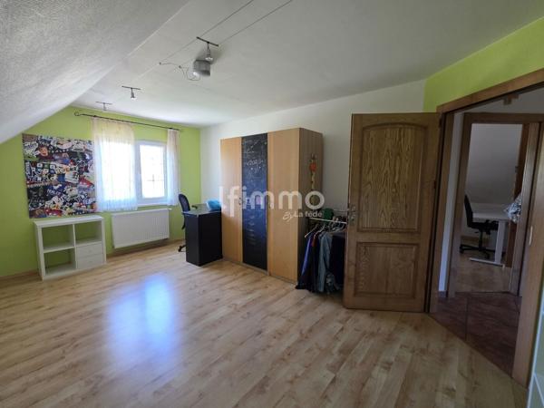 Belle maison familiale avec espace indépendant et grand terrain