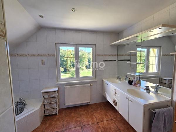 Belle maison familiale avec espace indépendant et grand terrain