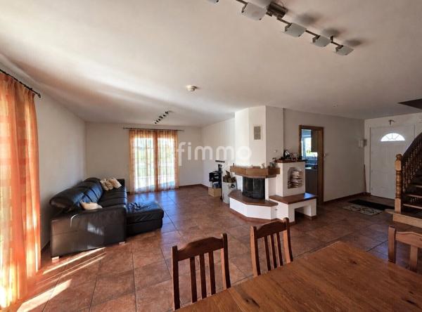 Belle maison familiale avec espace indépendant et grand terrain