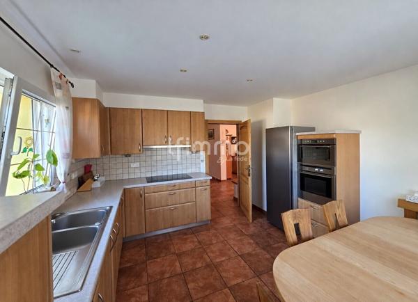 Belle maison familiale avec espace indépendant et grand terrain
