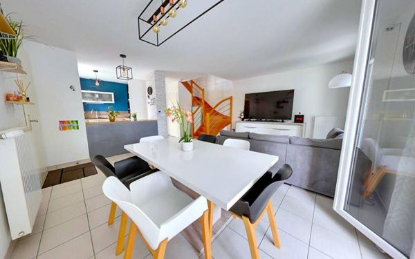 Maison à vendre    6 pièces •  Roissy-en-Brie