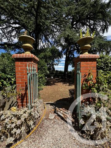 Maison à vendre  9 pièces - 255,10 m2 ALES - 30