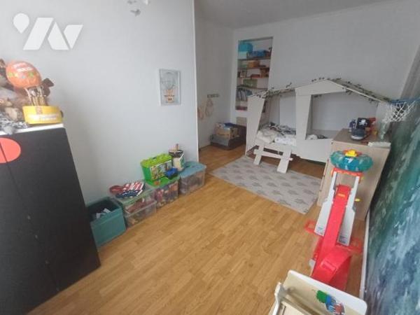 Quartier Ouest : Belle amiénoise en retrait de rue, de 119 m² avec JARDIN