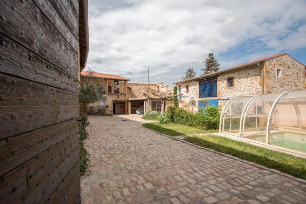 Dpt Rhône (69), à vendre SAINT GERMAIN NUELLES maison P8 de 208,1 m² - Terrain de 581 m²