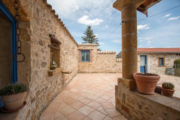 Dpt Rhône (69), à vendre SAINT GERMAIN NUELLES maison P8 de 208,1 m² - Terrain de 581 m²