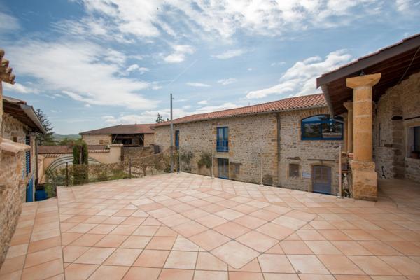 Dpt Rhône (69), à vendre SAINT GERMAIN NUELLES maison P8 de 208,1 m² - Terrain de 581 m²