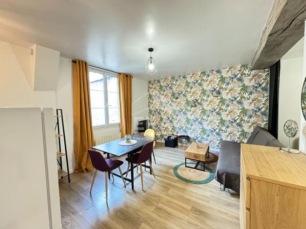 T2 Meublé avec Goût dans l'Hypercentre d'Orléans - 30m²