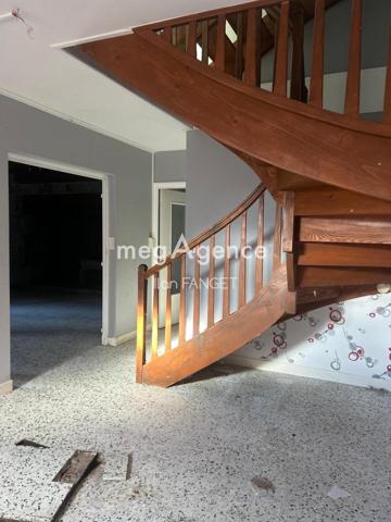 Maison à MARLHES, 42660 - 14 pièces 200m²