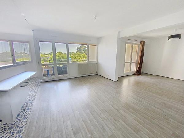 Angers/Clinique de l'Anjou- Appartement de type 4 dans une résidence sécurisée avec parc