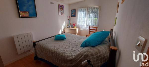 Châlet 4 pièces de 62 m² à Égriselles-le-Bocage (89500)