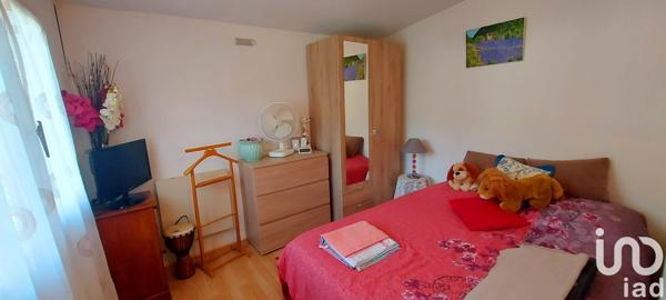 Châlet 4 pièces de 62 m² à Égriselles-le-Bocage (89500)