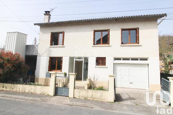 Maison 6 pièces de 125 m² à Saint-Affrique (12400)