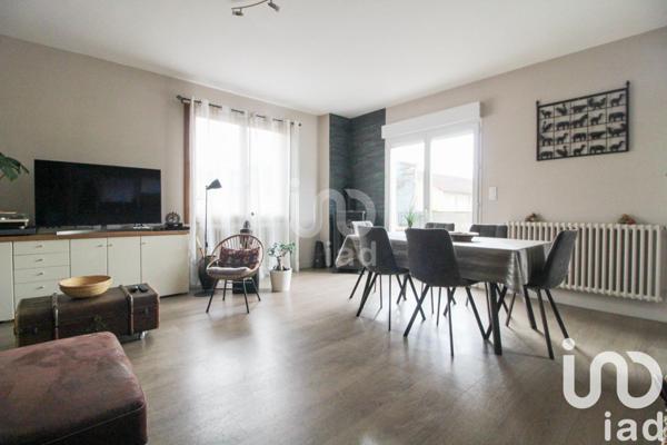 Maison 6 pièces de 125 m² à Saint-Affrique (12400)