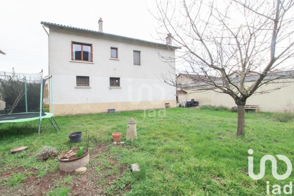 Maison 6 pièces de 125 m² à Saint-Affrique (12400)