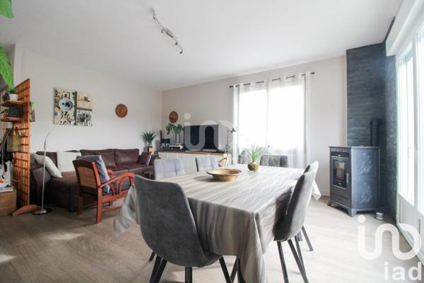 Maison 6 pièces de 125 m² à Saint-Affrique (12400)