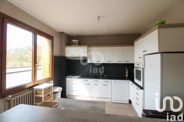 Maison 6 pièces de 125 m² à Saint-Affrique (12400)