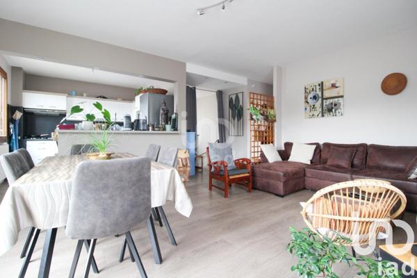 Maison 6 pièces de 125 m² à Saint-Affrique (12400)