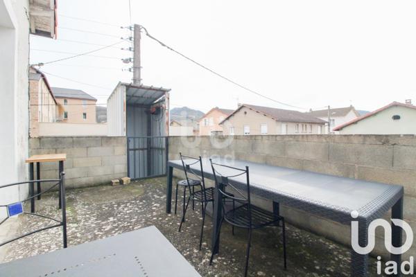 Maison 6 pièces de 125 m² à Saint-Affrique (12400)